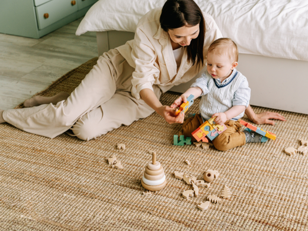 Natural Toys for Babies and Toddlers: Benefits, Pros and Cons, and How to Choose